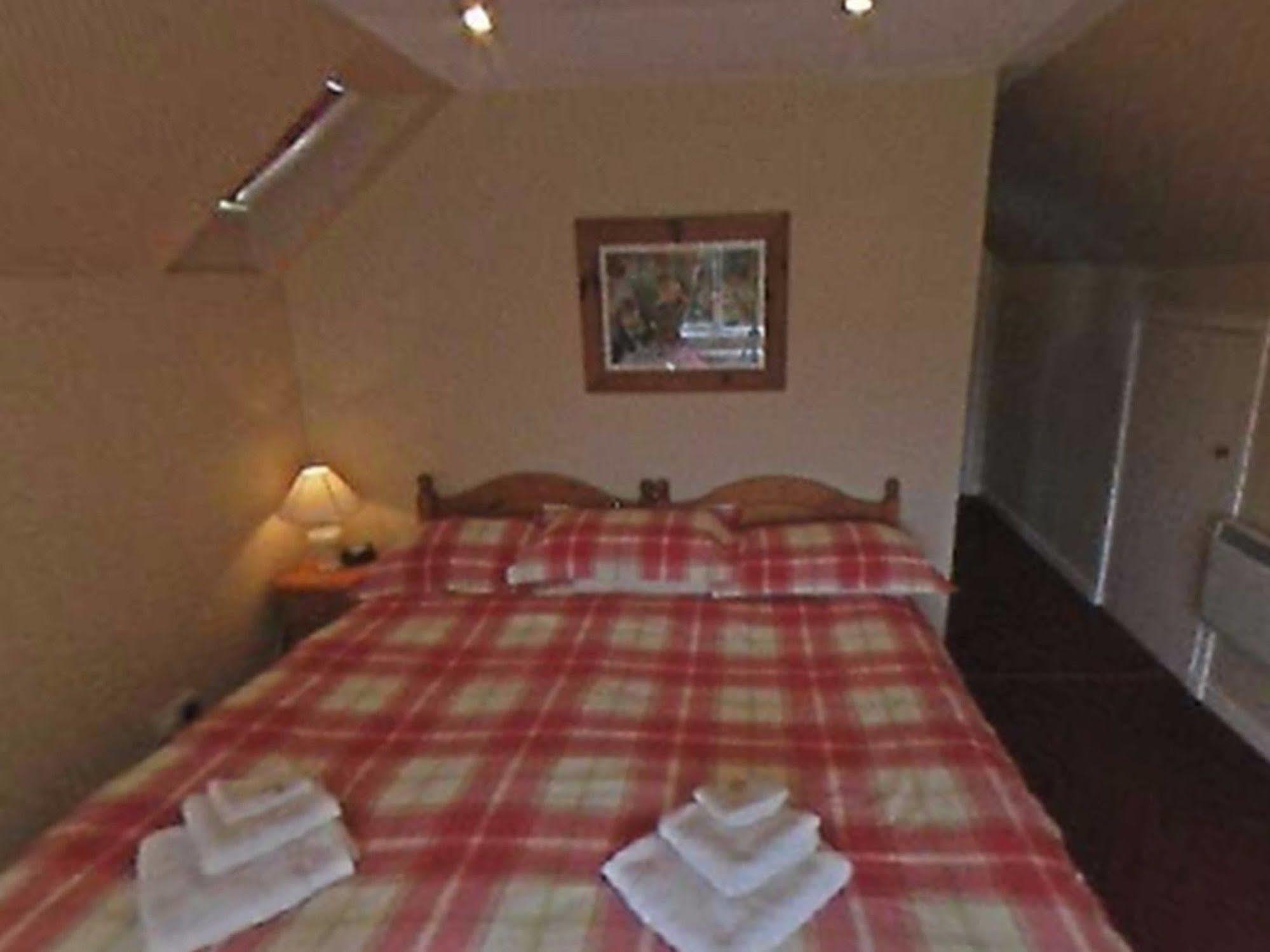 Coire Glas Guest House Spean Bridge Exterior photo